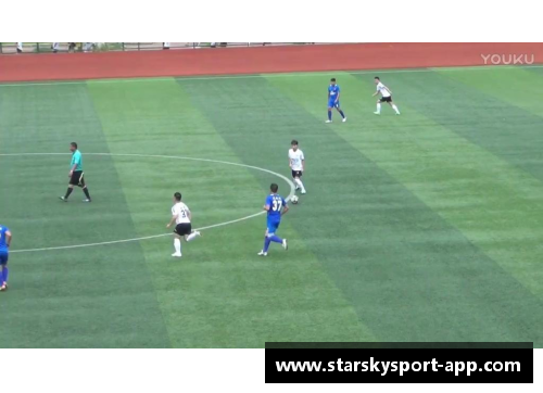 朱俊：足球场上的新星闪耀